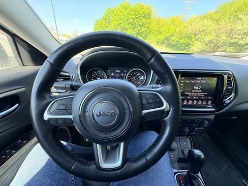 Used 2020 Jeep Compass Limited AWD/4WD image 13