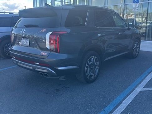 Used 2025 Hyundai Palisade SEL image 2