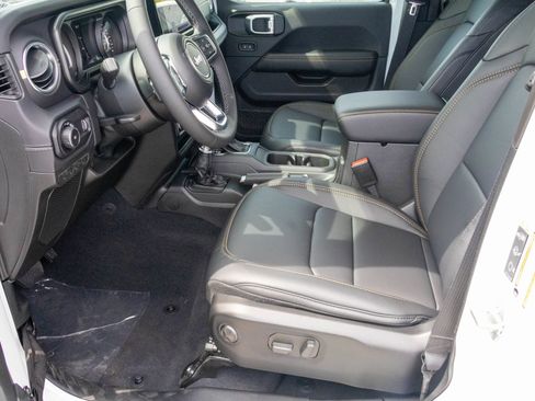 New 2027 Jeep Wrangler Unlimited Sahara AWD/4WD image 4