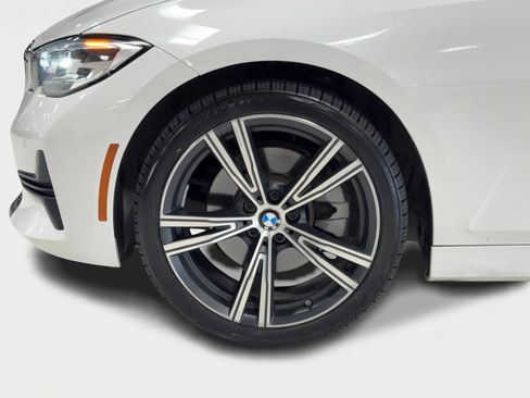 Used 2020 BMW 330i Sedan w/ Driving Assistance Package image 43