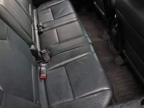 Used 2015 Honda Pilot Touring image 21