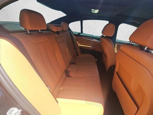 Used 2023 BMW 530i w/ Convenience Package RWD image 19