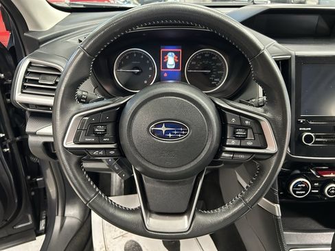 Used 2021 Subaru Forester Limited image 10