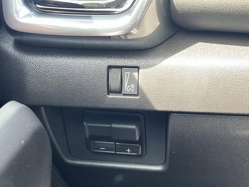 New 2026 GMC Canyon Elevation w/ Convenience Package image 24