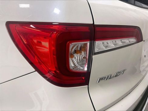 Used 2019 Honda Pilot Elite image 35