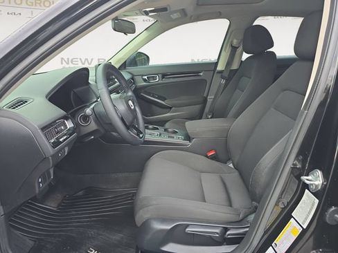 Used 2022 Honda Civic EX image 9