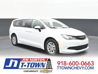 Used 2022 Chrysler Voyager LX