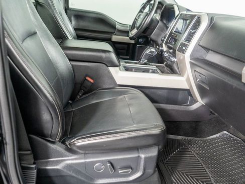 Used 2017 Ford F150 Lariat image 8