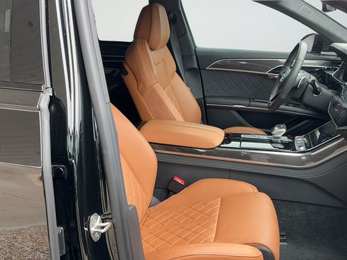 Used 2024 Audi S8 AWD/4WD image 21