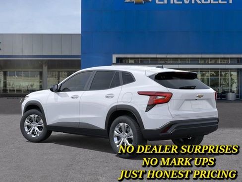 New 2026 Chevrolet Trax LS w/ Driver Confidence Package FWD image 3