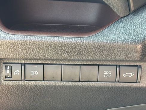 Used 2024 Toyota RAV4 Limited image 25