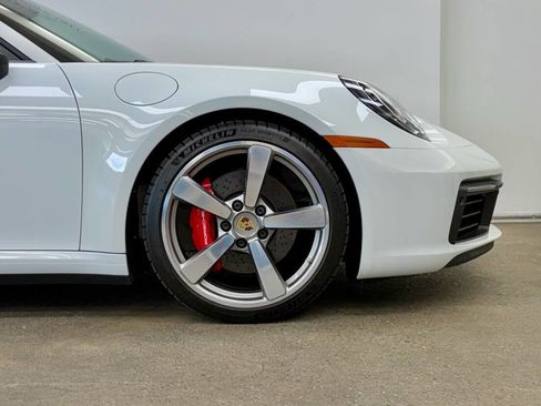 Used 2024 Porsche 911 Targa 4S w/ Premium Package image 13