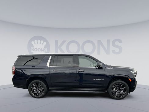 Used 2023 Chevrolet Suburban High Country image 8