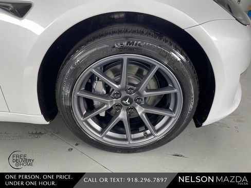 Used 2023 Tesla Model 3 Standard Range image 14