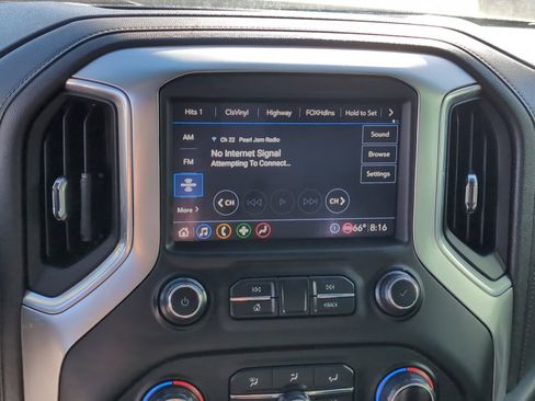 Used 2020 Chevrolet Silverado 1500 LT Trail Boss image 18