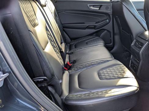 Used 2023 Ford Edge Titanium image 24