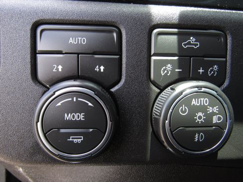 Used 2026 Chevrolet Silverado 1500 RST w/ RST Select Package AWD/4WD image 21