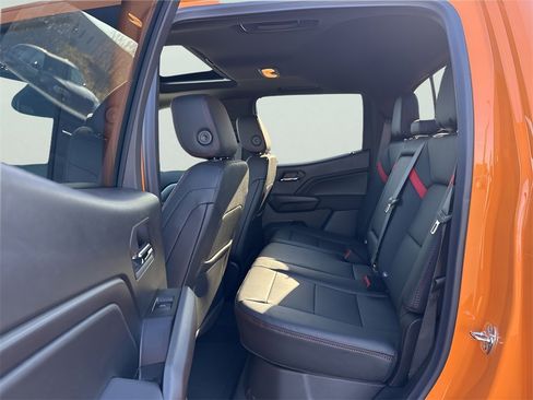 New 2026 Chevrolet Colorado Z71 w/ Technology Package image 16