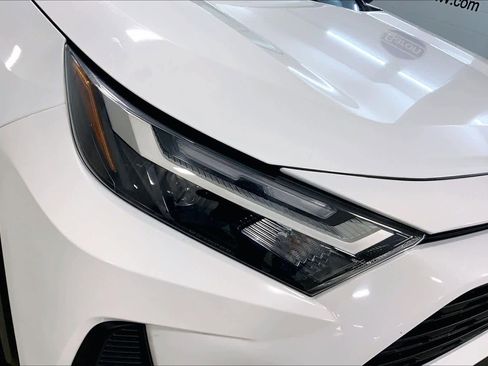 Used 2025 Toyota RAV4 XLE image 27