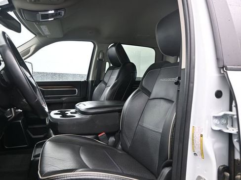 Used 2024 RAM 2500 Laramie AWD/4WD image 11