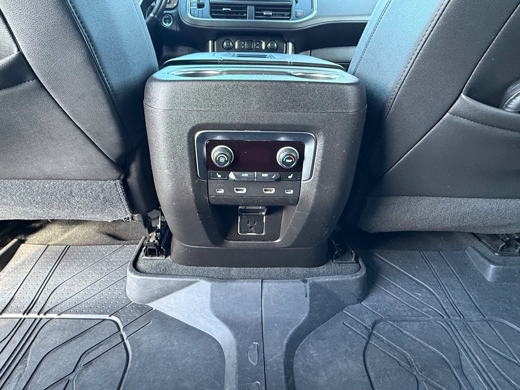 Used 2021 Chevrolet Suburban LT w/ Luxury Package AWD/4WD image 25
