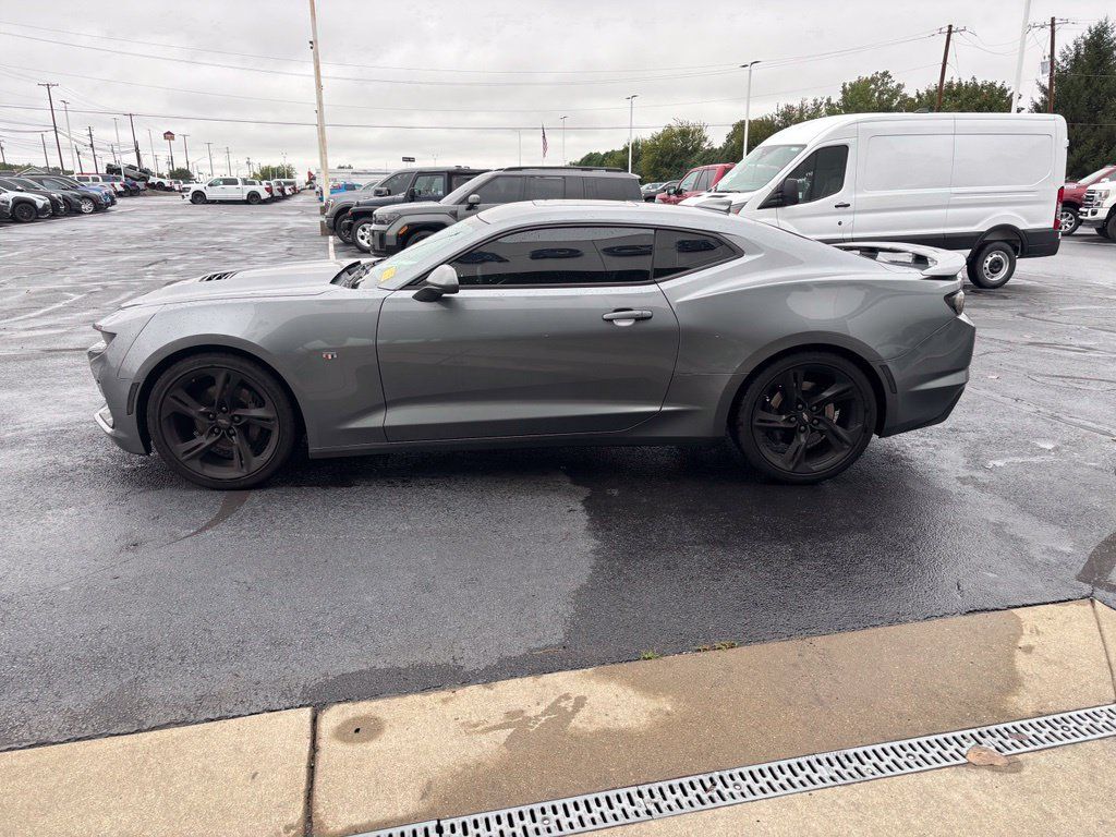 Used 2019 Chevrolet Camaro SS RWD image 8