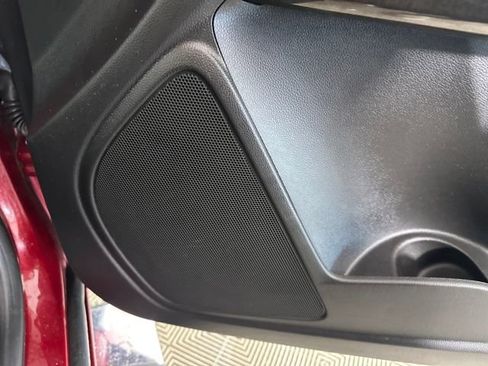 Used 2018 GMC Canyon SLT w/ Driver Alert Package image 29