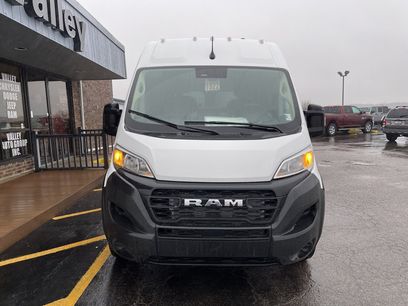 New 2025 RAM ProMaster 3500 w/ Premium Convenience Group