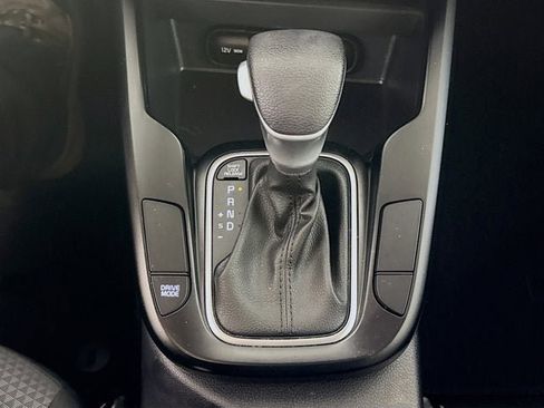 Used 2023 Kia Soul LX w/ LX Technology Package FWD image 16