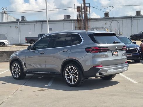 Used 2026 BMW X5 xDrive40i AWD/4WD image 4