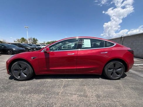 Used 2018 Tesla Model 3 Long Range RWD image 2