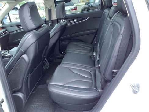 New 2022 Lincoln Nautilus Reserve image 32