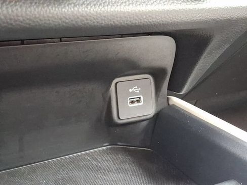Used 2025 Honda HR-V LX image 25