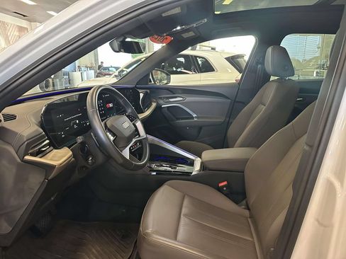 Used 2025 Audi Q5 Premium w/ Convenience Package AWD/4WD image 17