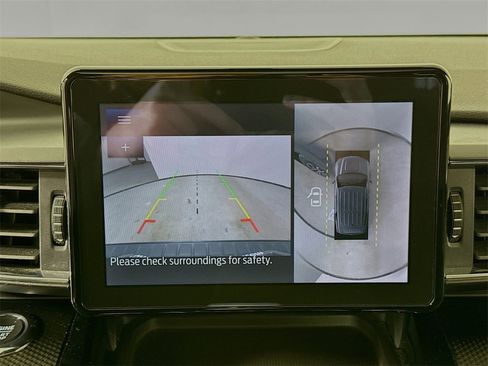 Used 2023 Ford Explorer ST-Line w/ Class IV Trailer Tow Package image 10