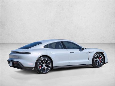Used 2025 Porsche Taycan 4S image 9