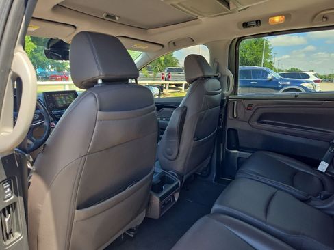 Used 2023 Honda Odyssey Touring image 16