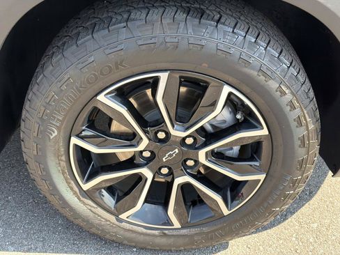 Used 2024 Chevrolet TrailBlazer ACTIV w/ Convenience Package FWD image 9
