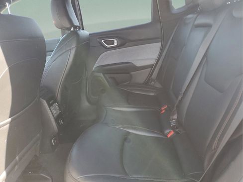 Certified 2024 Jeep Compass Latitude image 11