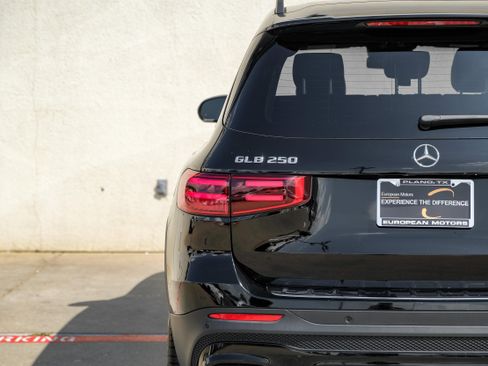 Used 2024 Mercedes-Benz GLB 250 image 45