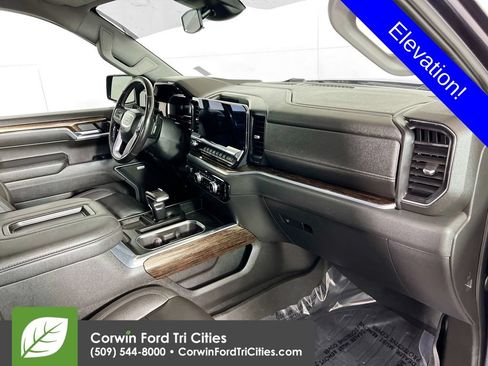Used 2022 GMC Sierra 1500 Elevation w/ Elevation Premium Package AWD/4WD image 28