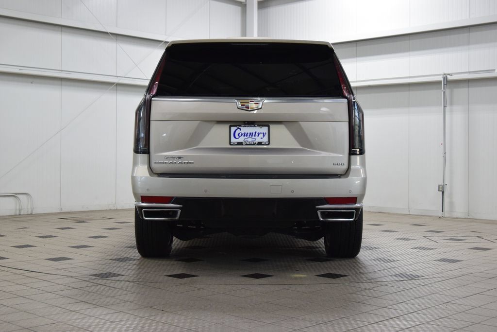 Used 2023 Cadillac Escalade Premium Luxury Platinum AWD/4WD image 7