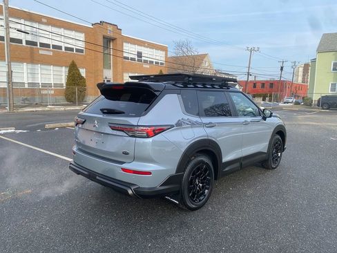 New 2026 Mitsubishi Outlander Trail Edition image 5