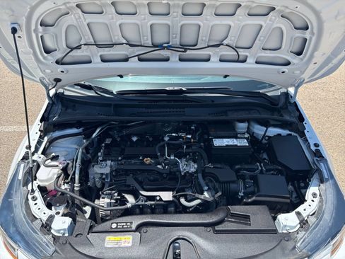 Used 2025 Toyota Corolla LE FWD image 30