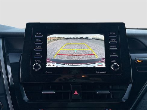 Used 2022 Toyota Camry SE image 13