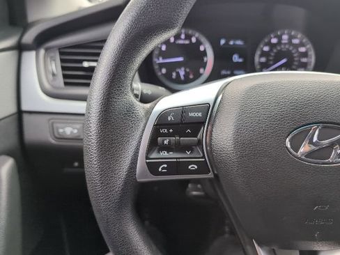 Used 2019 Hyundai Sonata SE image 16