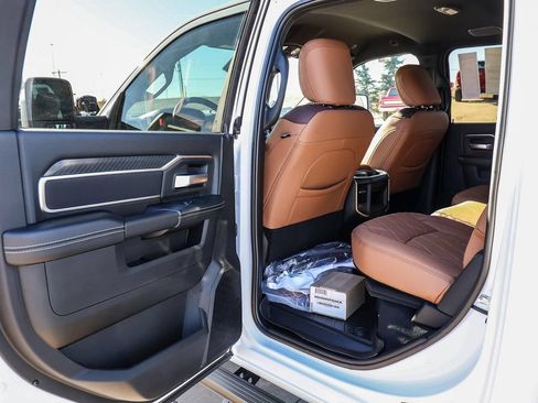 New 2025 RAM 2500 Big Horn AWD/4WD image 63