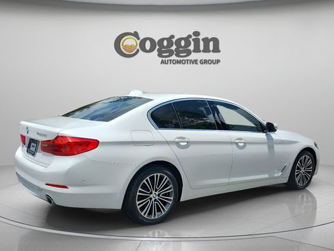 Used 2020 BMW 530i xDrive w/ Premium Package AWD/4WD image 5