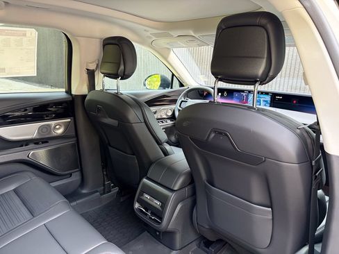 New 2026 Lincoln Nautilus Reserve AWD/4WD image 27