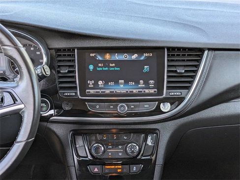 Used 2020 Buick Encore Preferred w/ Safety Package image 17